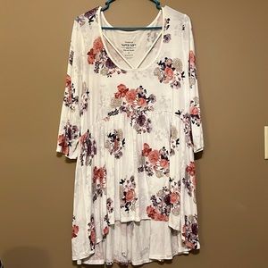 Torrid Floral super soft knit top, size 2